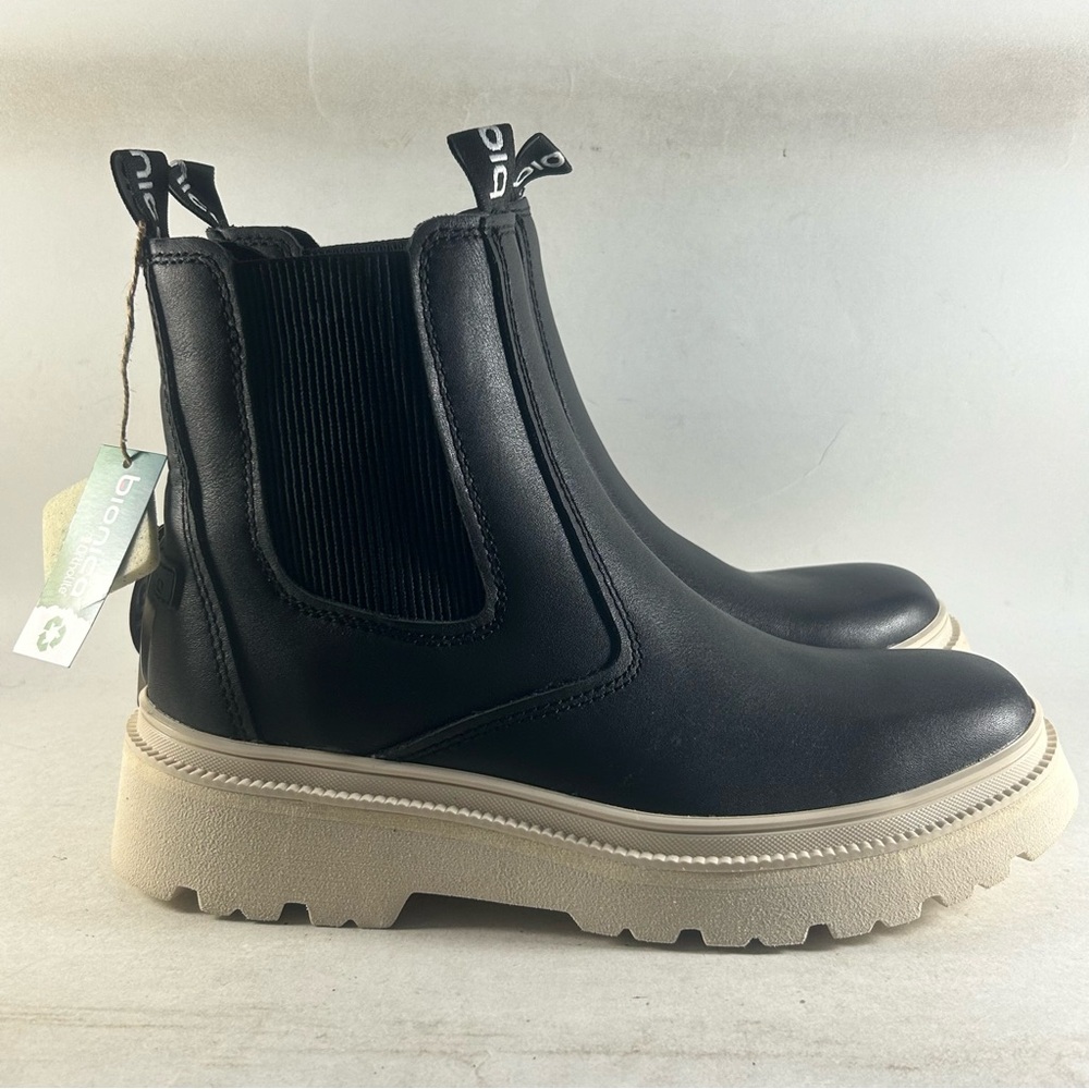 Bionica Black Ankle Boots with Cream Sole